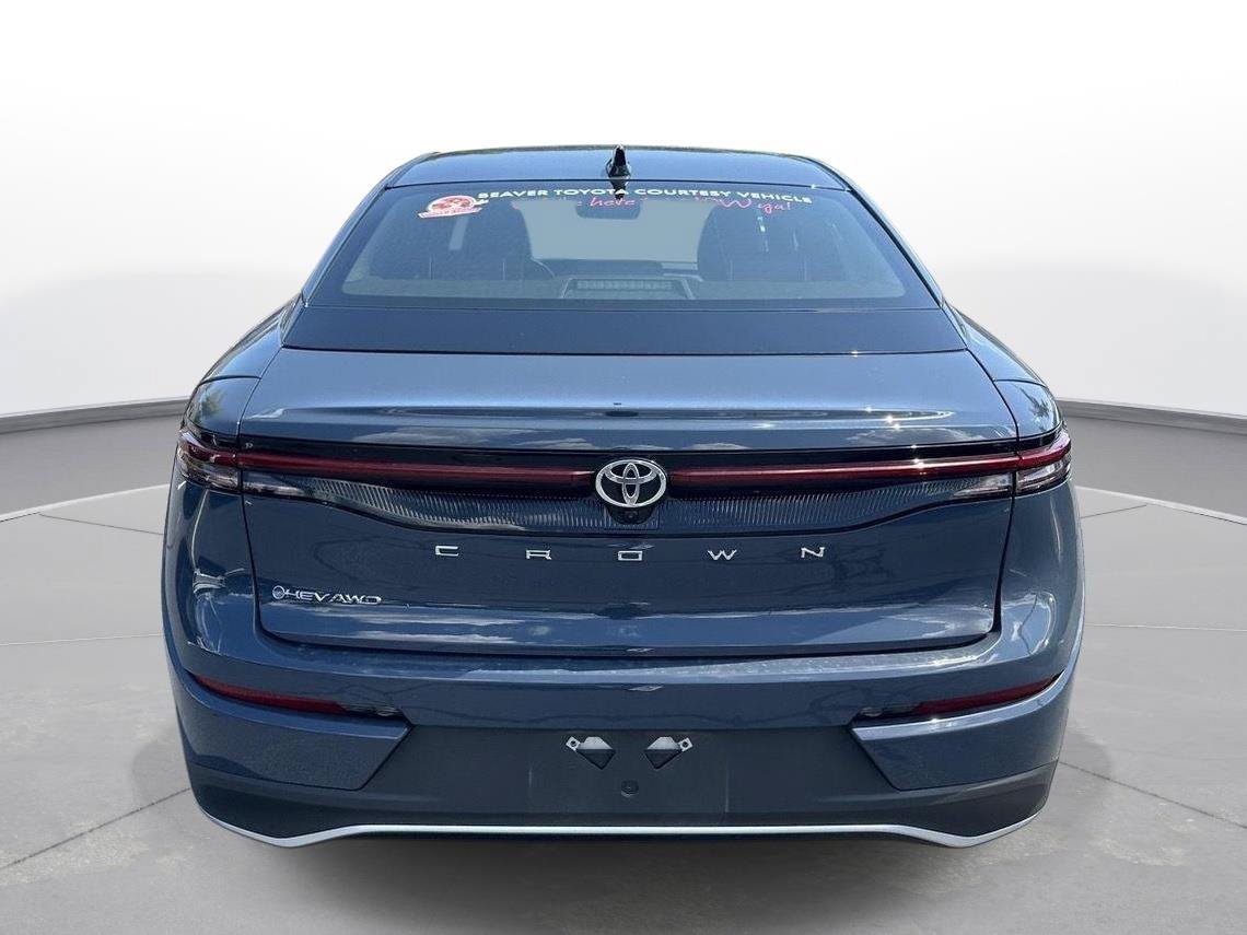 Used 2026 Toyota Crown AWD/4WD image 7
