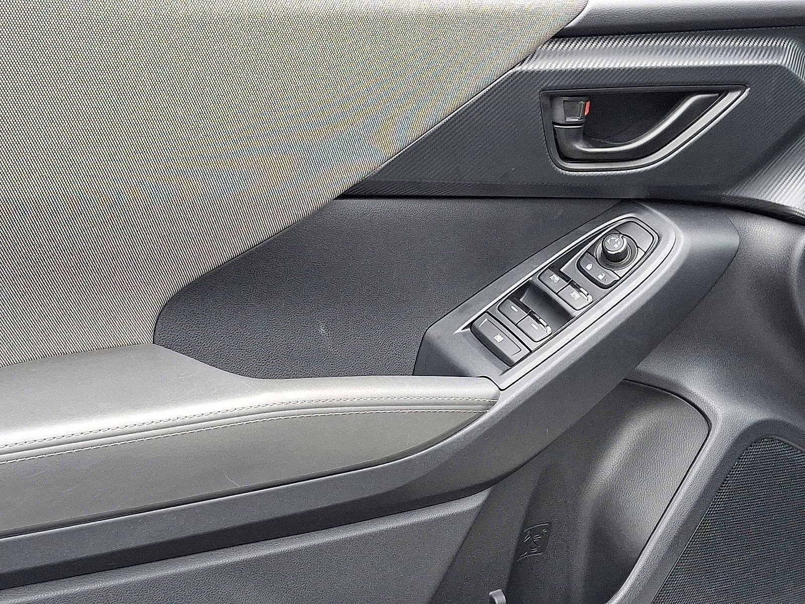 Used 2024 Subaru Crosstrek 2.0i Premium image 10