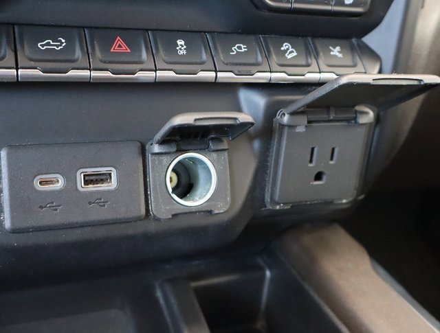 Used 2021 GMC Sierra 2500 Denali w/ Denali Ultimate Package image 40