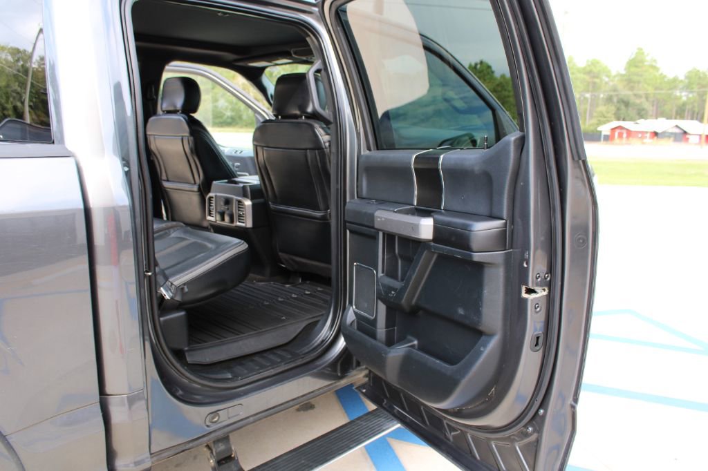 Used 2019 Ford F150 Platinum w/ Equipment Group 701A Luxury image 15