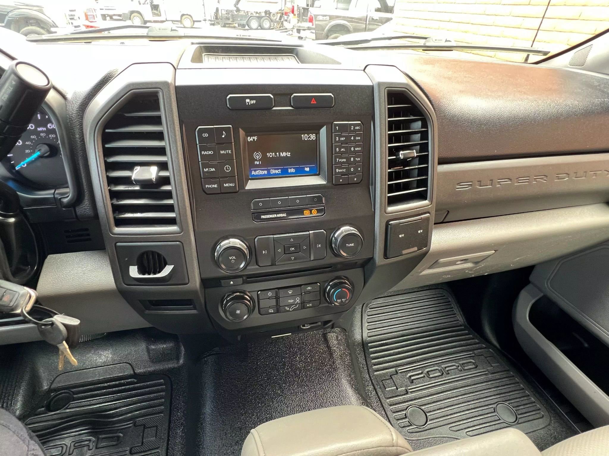Used 2018 Ford F350 XL w/ Power Equipment Group image 19