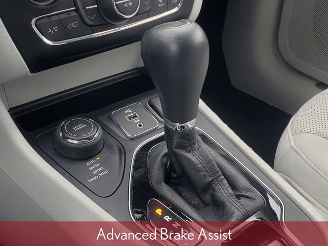 Used 2019 Jeep Cherokee Overland w/ Technology Group image 35