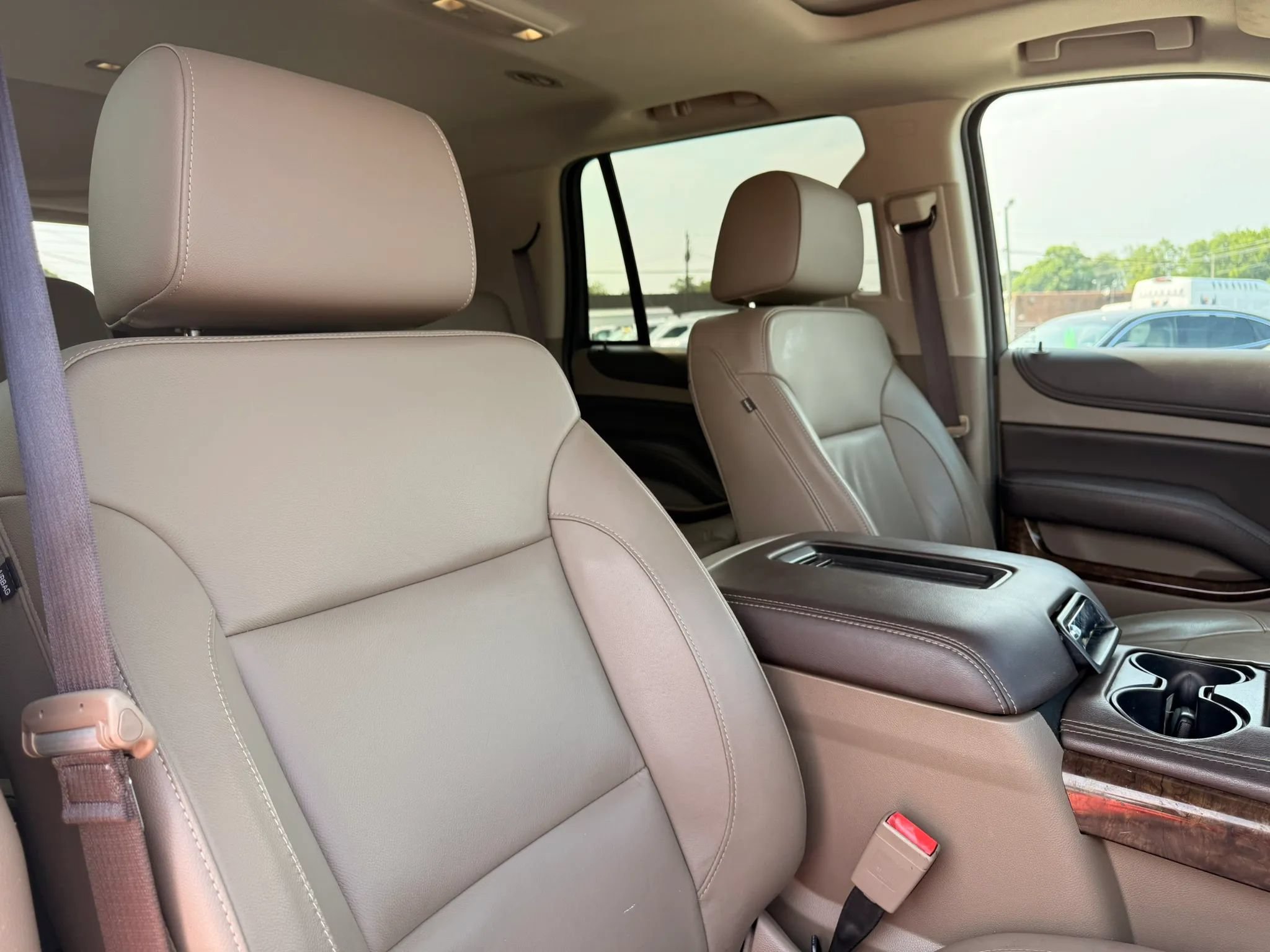 Used 2017 Chevrolet Tahoe LT AWD/4WD image 30