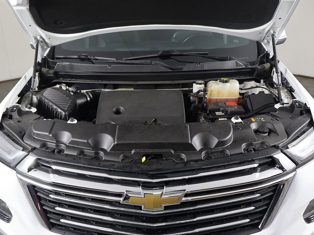 Used 2023 Chevrolet Traverse LT image 19