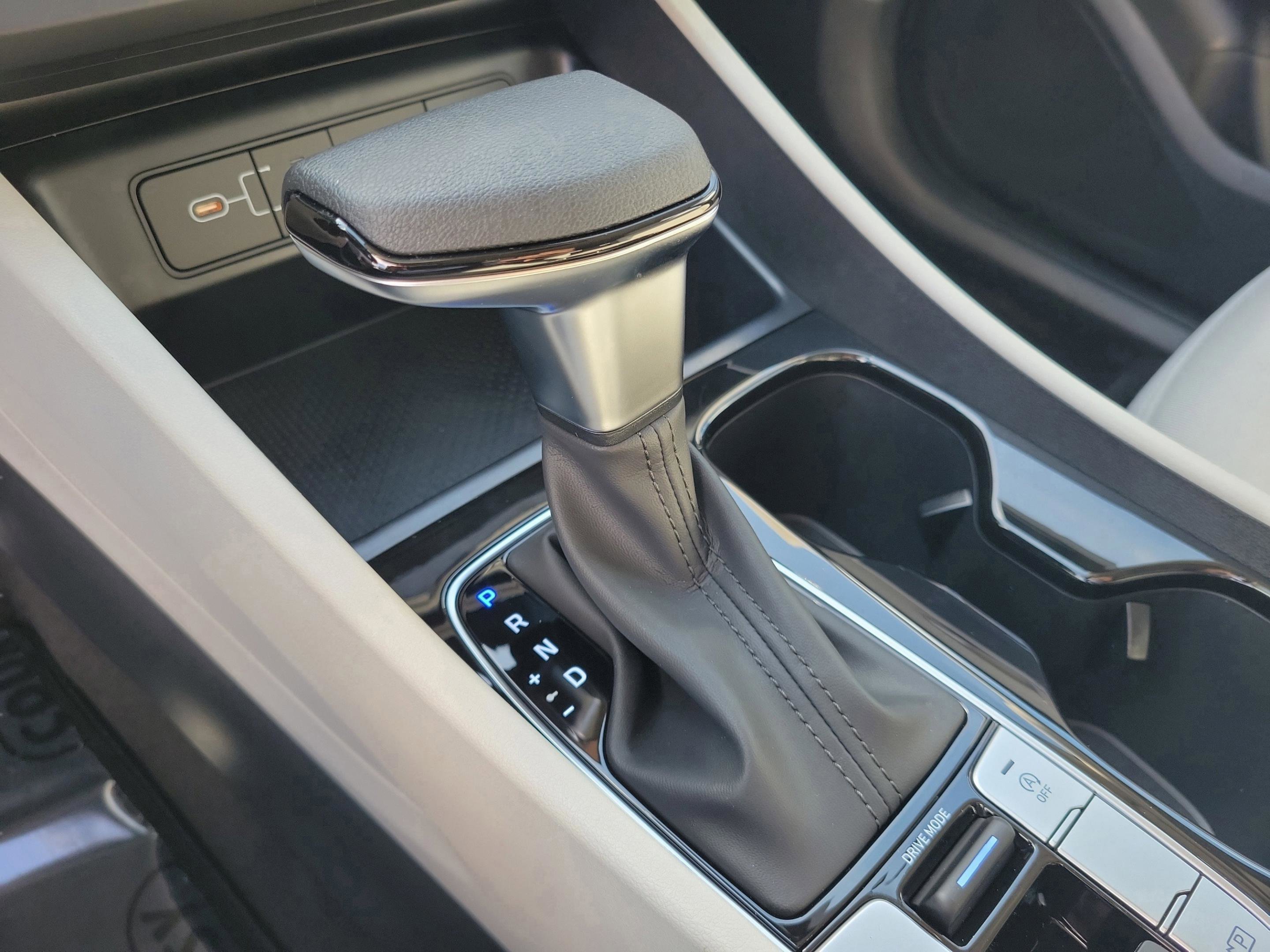 New 2026 Hyundai Tucson SE image 17