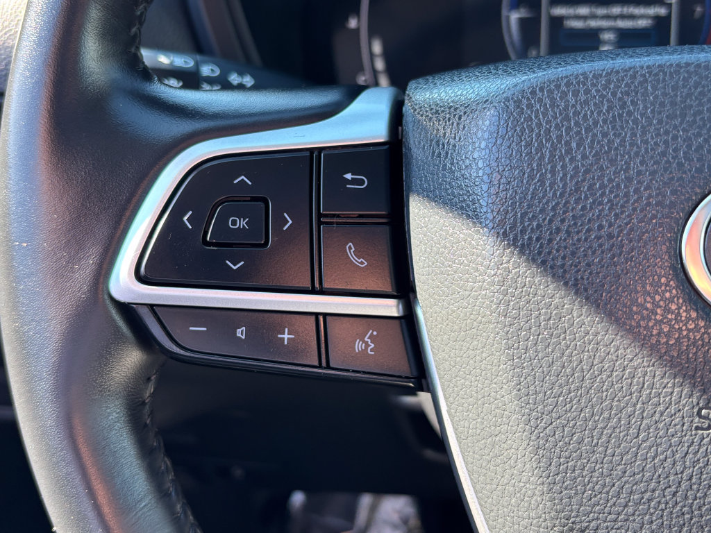 Certified 2025 Toyota Grand Highlander AWD image 28