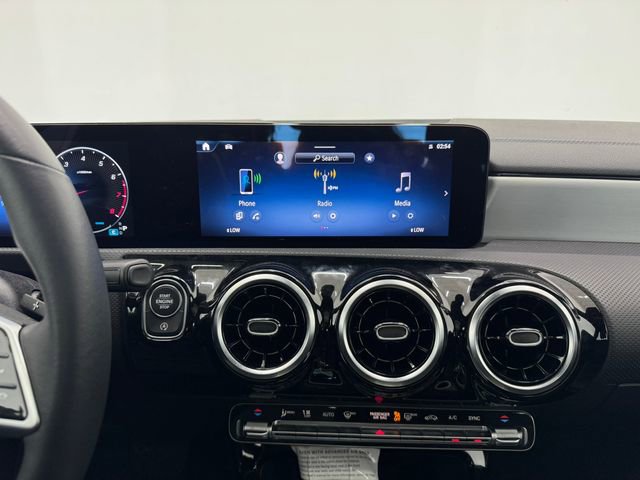 New 2026 Mercedes-Benz CLA 250 image 4
