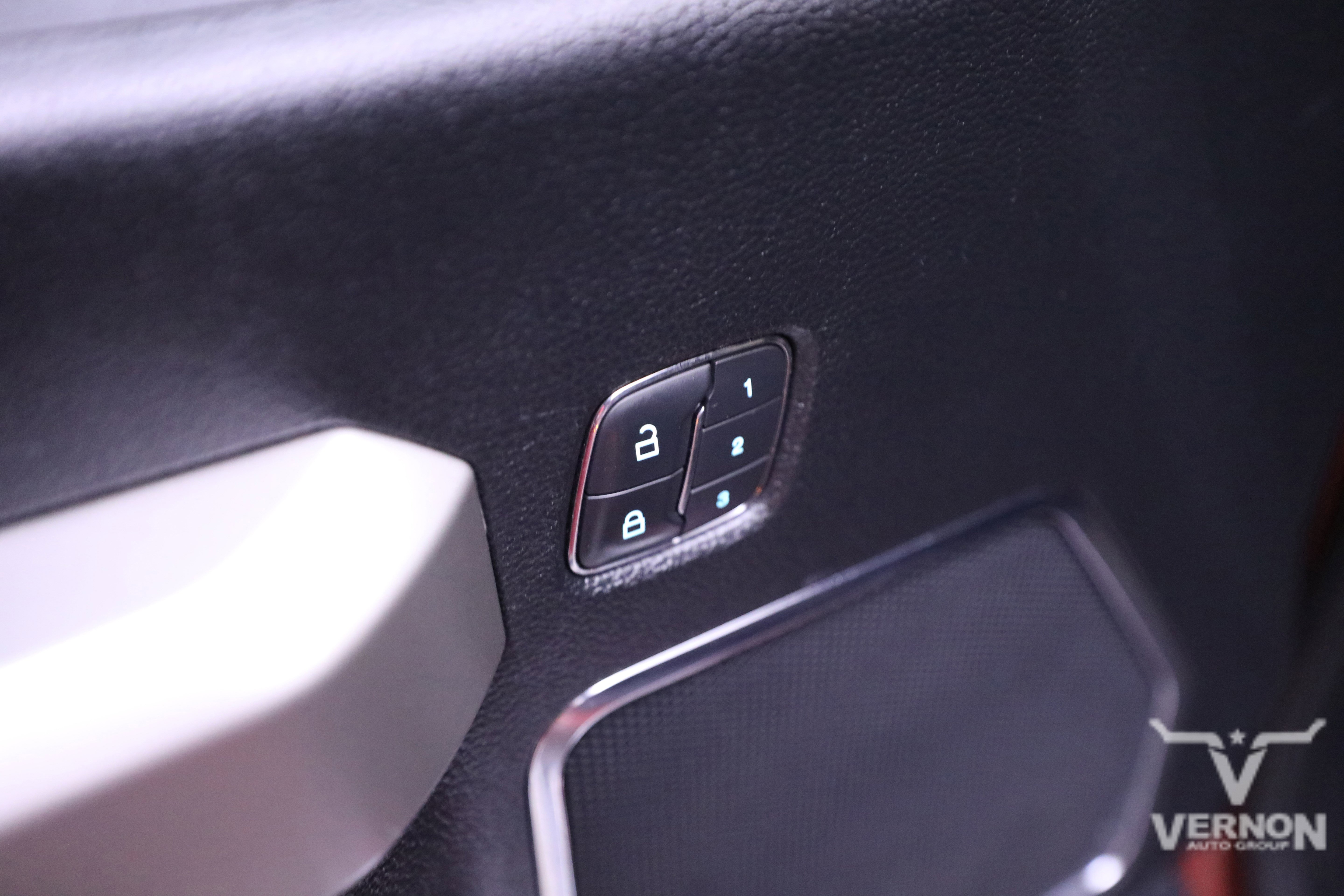 Used 2019 Ford F350 Lariat w/ Lariat Ultimate Package image 18