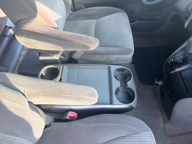 Used 2010 Toyota Sienna LE FWD image 15