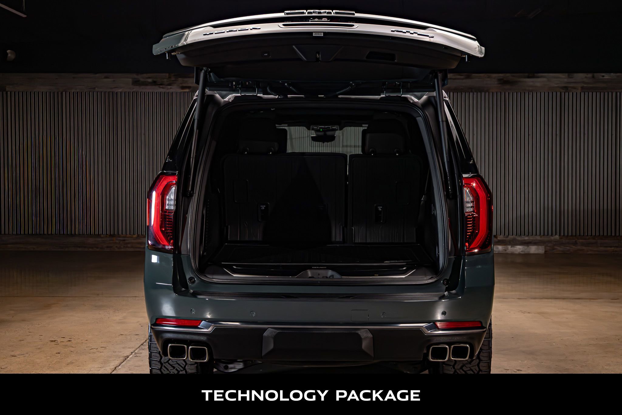 Used 2026 GMC Yukon XL AT4 w/ AT4 Premium Plus Package image 9