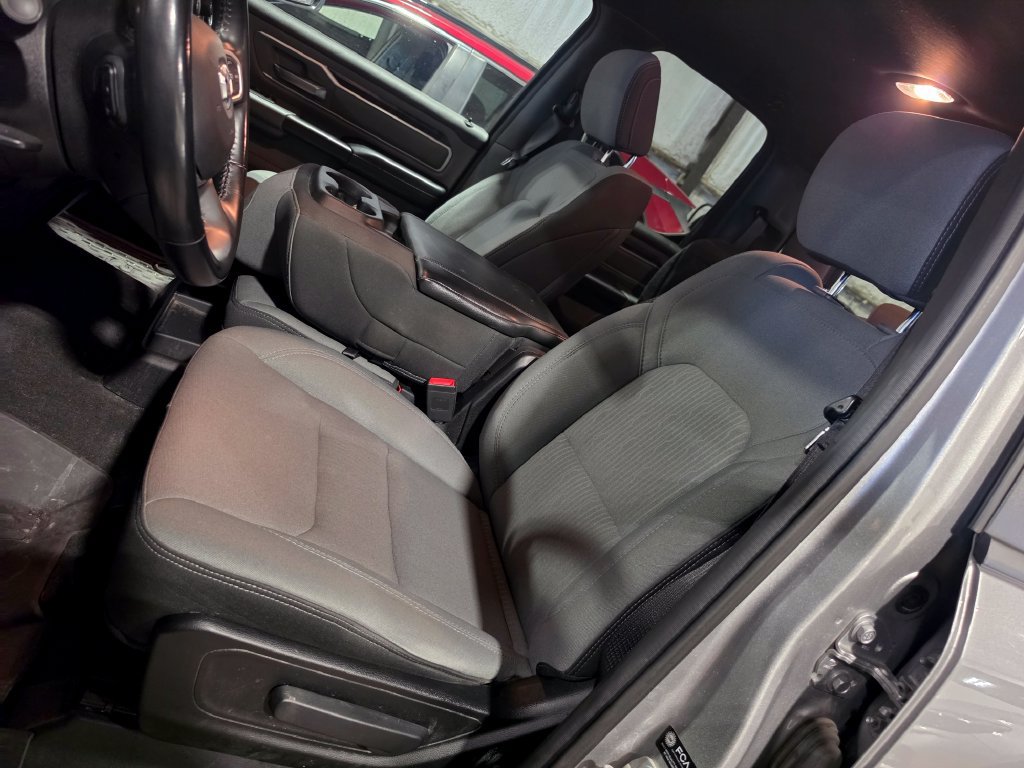 Used 2022 RAM 1500 Big Horn AWD/4WD image 6