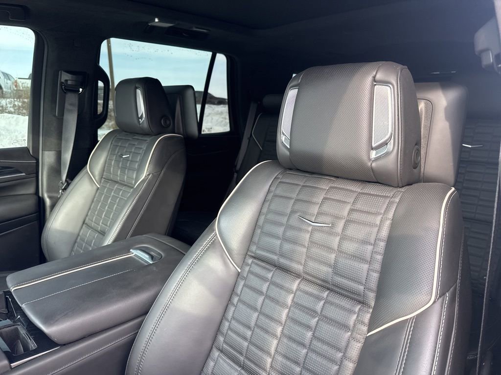 Used 2023 Cadillac Escalade V AWD/4WD image 18