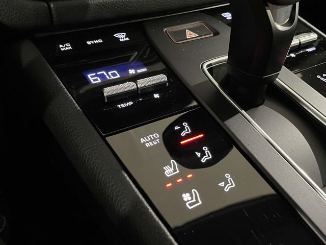 Certified 2025 Porsche Macan Turbo image 34