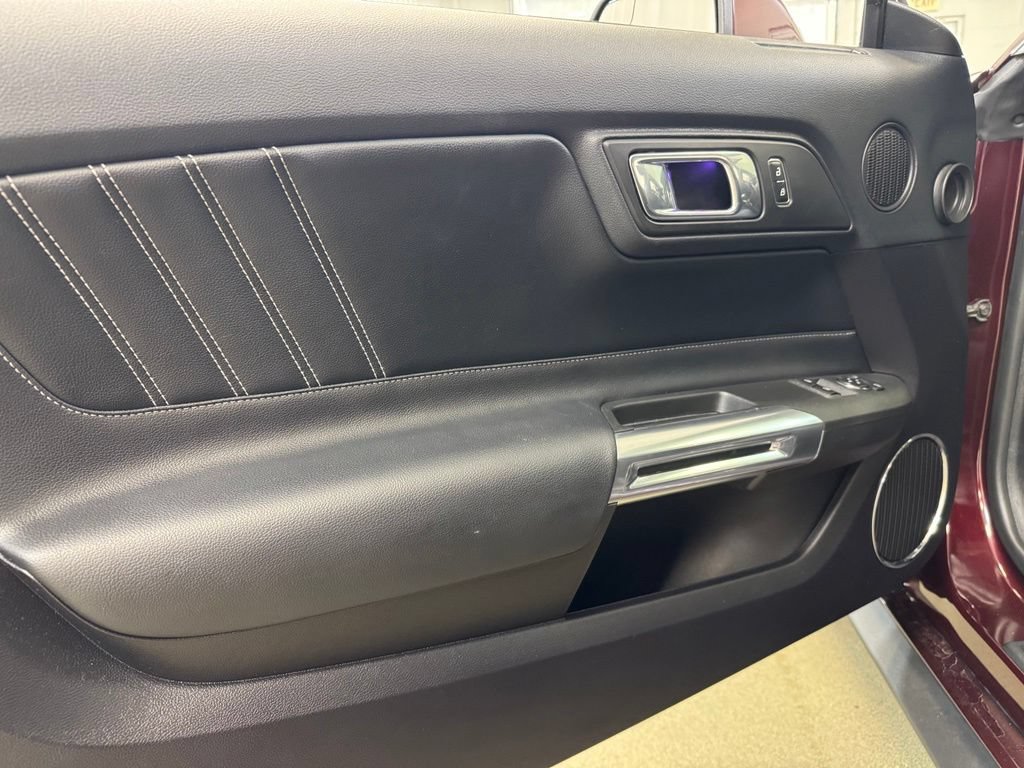Used 2018 Ford Mustang GT Premium RWD image 9