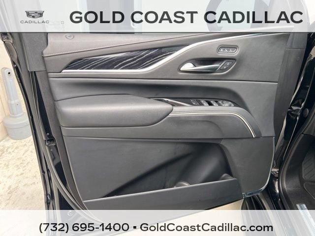 Certified 2022 Cadillac Escalade ESV Sport AWD/4WD image 19
