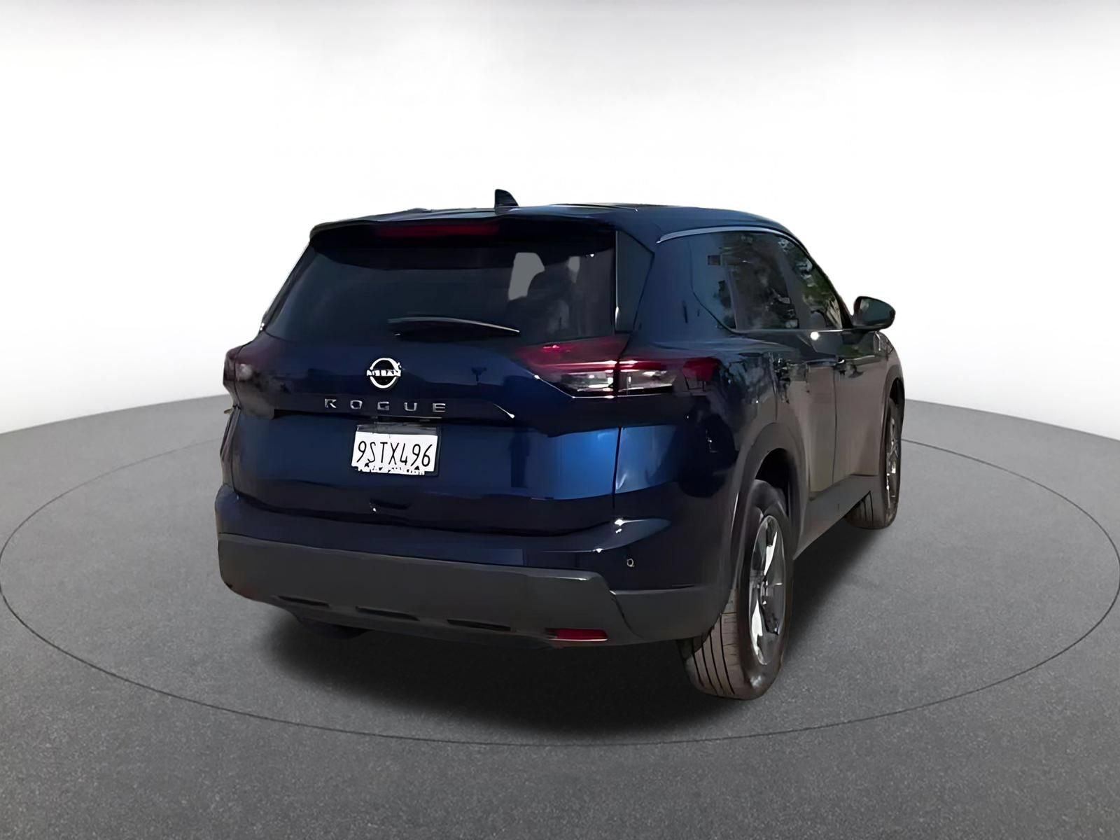 Used 2025 Nissan Rogue SV FWD image 15