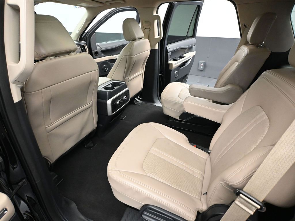 Used 2023 Ford Expedition Limited image 42
