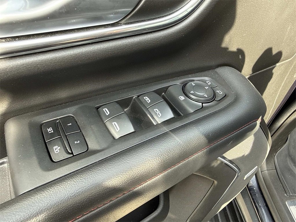 Used 2022 Chevrolet Tahoe RST image 12