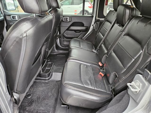 Used 2018 Jeep Wrangler Unlimited Sahara image 15