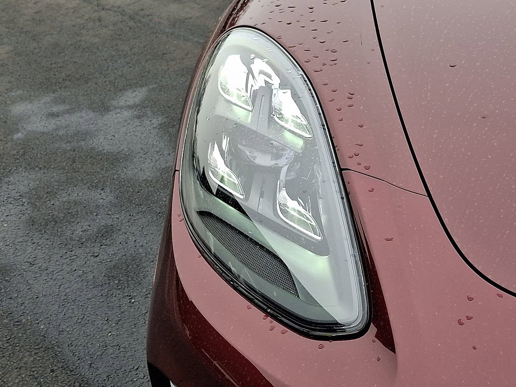 Used 2022 Porsche Panamera 4 Platinum Edition image 9