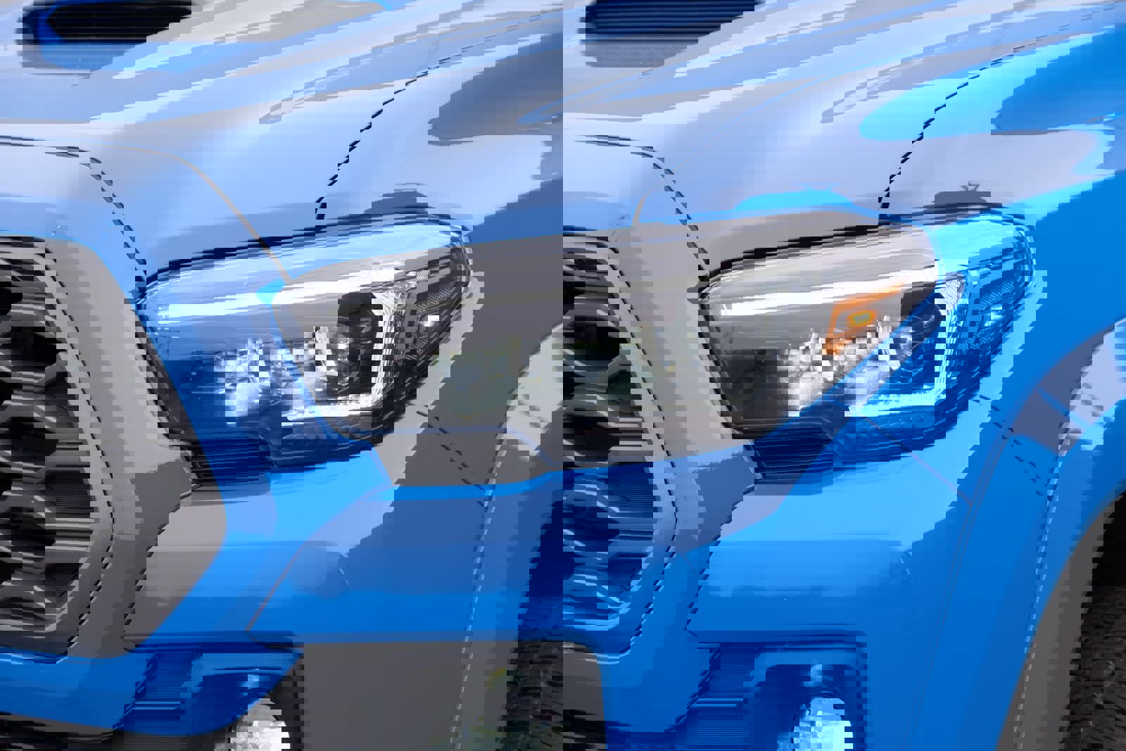 Used 2020 Toyota Tacoma TRD Sport image 17