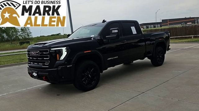 Used 2025 GMC Sierra 2500 AT4 AWD/4WD image 4