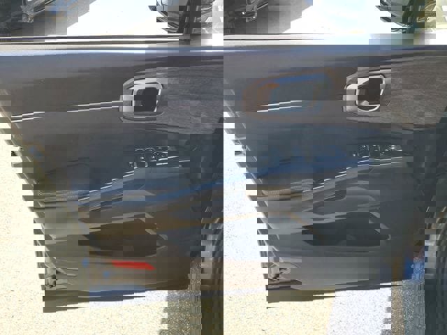 Used 2022 Kia Sorento S image 13