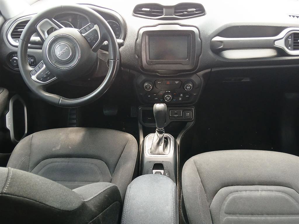 Used 2020 Jeep Renegade Latitude w/ Popular Equipment Group FWD image 11