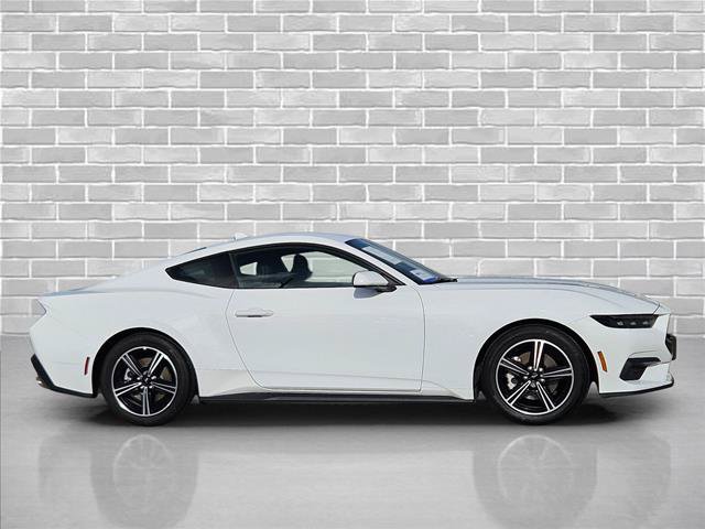 Certified 2025 Ford Mustang Coupe RWD image 4