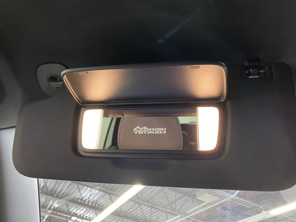 Used 2022 Chevrolet Tahoe High Country image 45