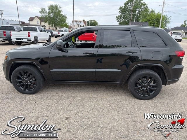 Used 2018 Jeep Grand Cherokee Altitude AWD/4WD image 7