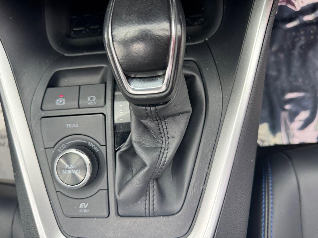Used 2024 Toyota RAV4 XSE w/ Advanced Technology Package image 18