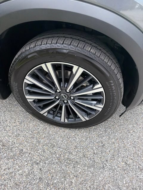 New 2026 Nissan Pathfinder Platinum AWD/4WD image 11