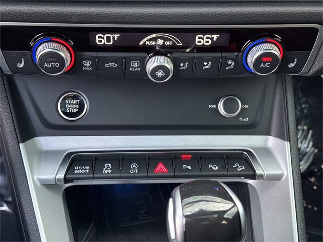 Used 2021 Audi Q3 2.0T Premium Plus image 22