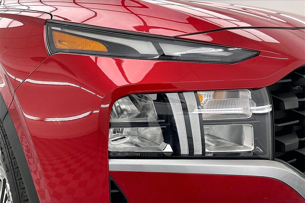 Used 2023 Hyundai Santa Fe SEL w/ Cargo Package image 29