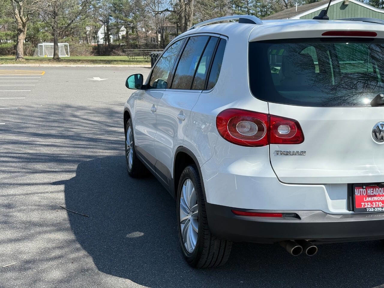 Used 2011 Volkswagen Tiguan S AWD/4WD image 8