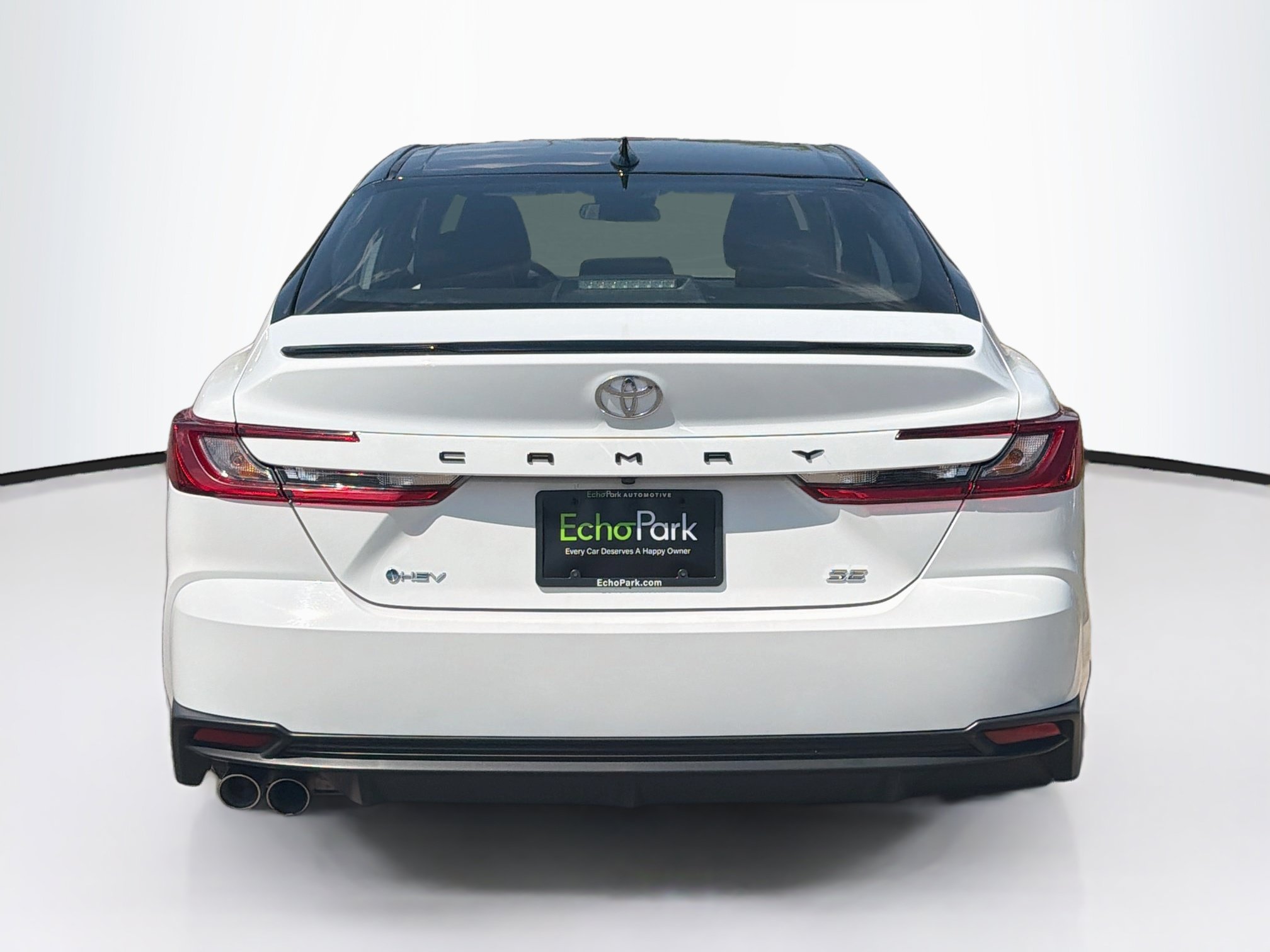 Used 2025 Toyota Camry SE FWD image 7