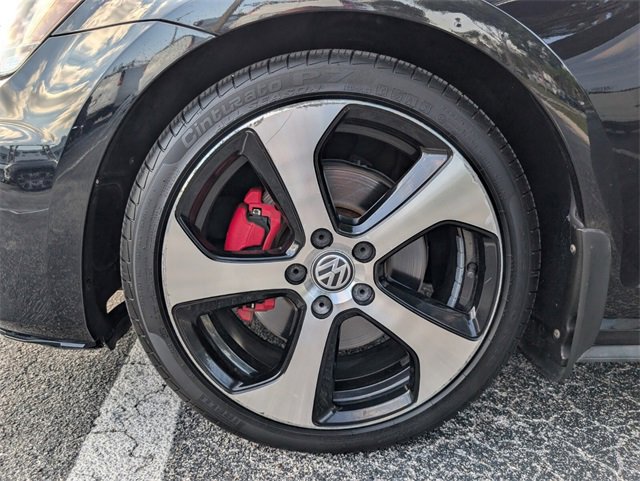 Used 2015 Volkswagen Golf 4-Door image 19