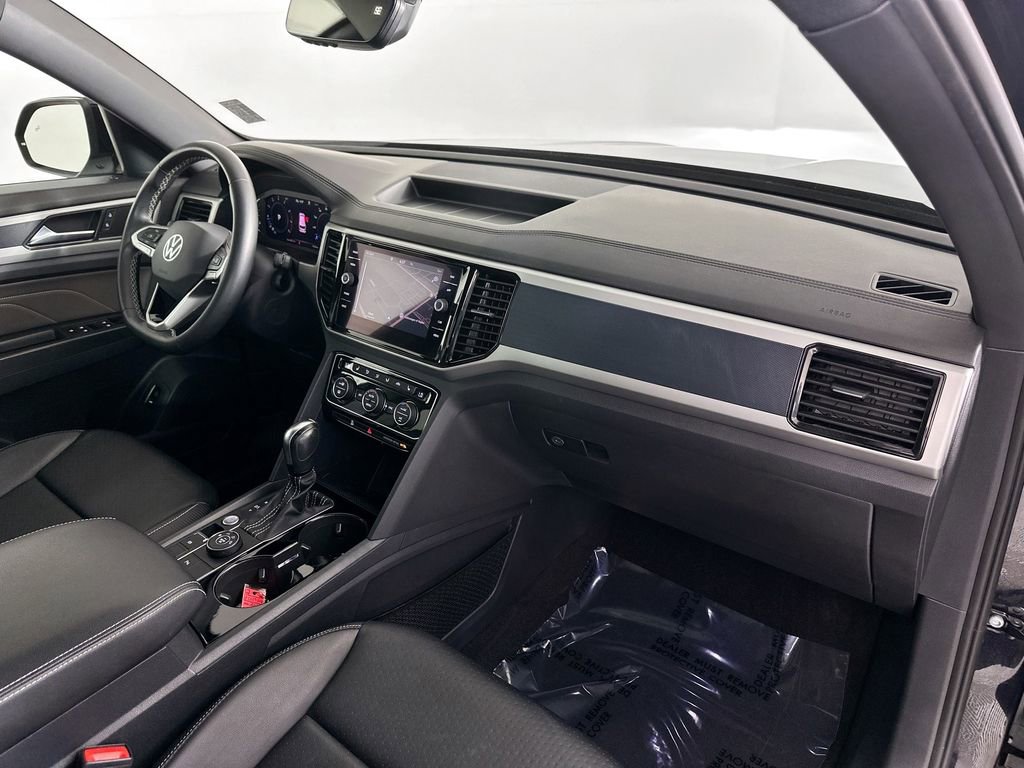 Used 2022 Volkswagen Atlas Cross Sport SEL AWD/4WD image 29
