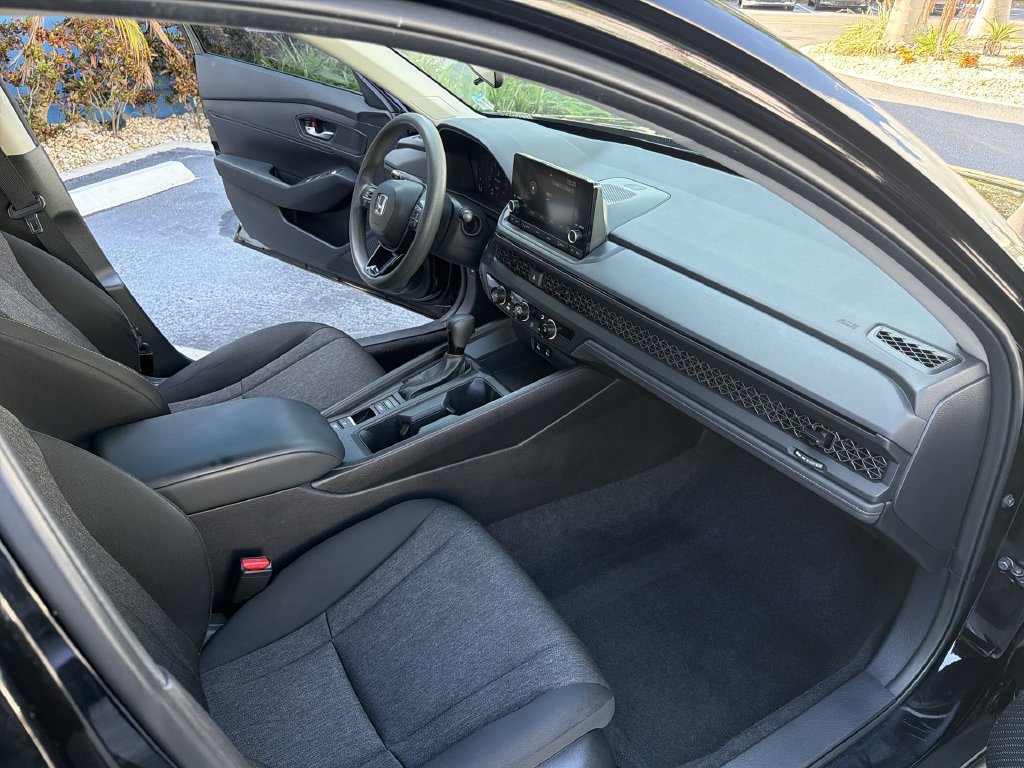 Certified 2023 Honda Accord LX image 32