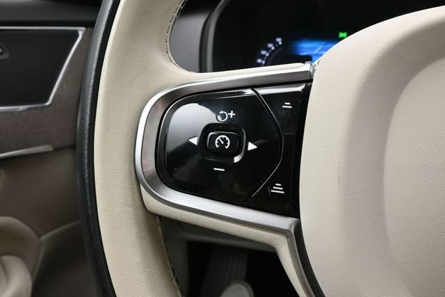 Used 2023 Volvo XC90 B6 Plus w/ Protection Package AWD/4WD image 25