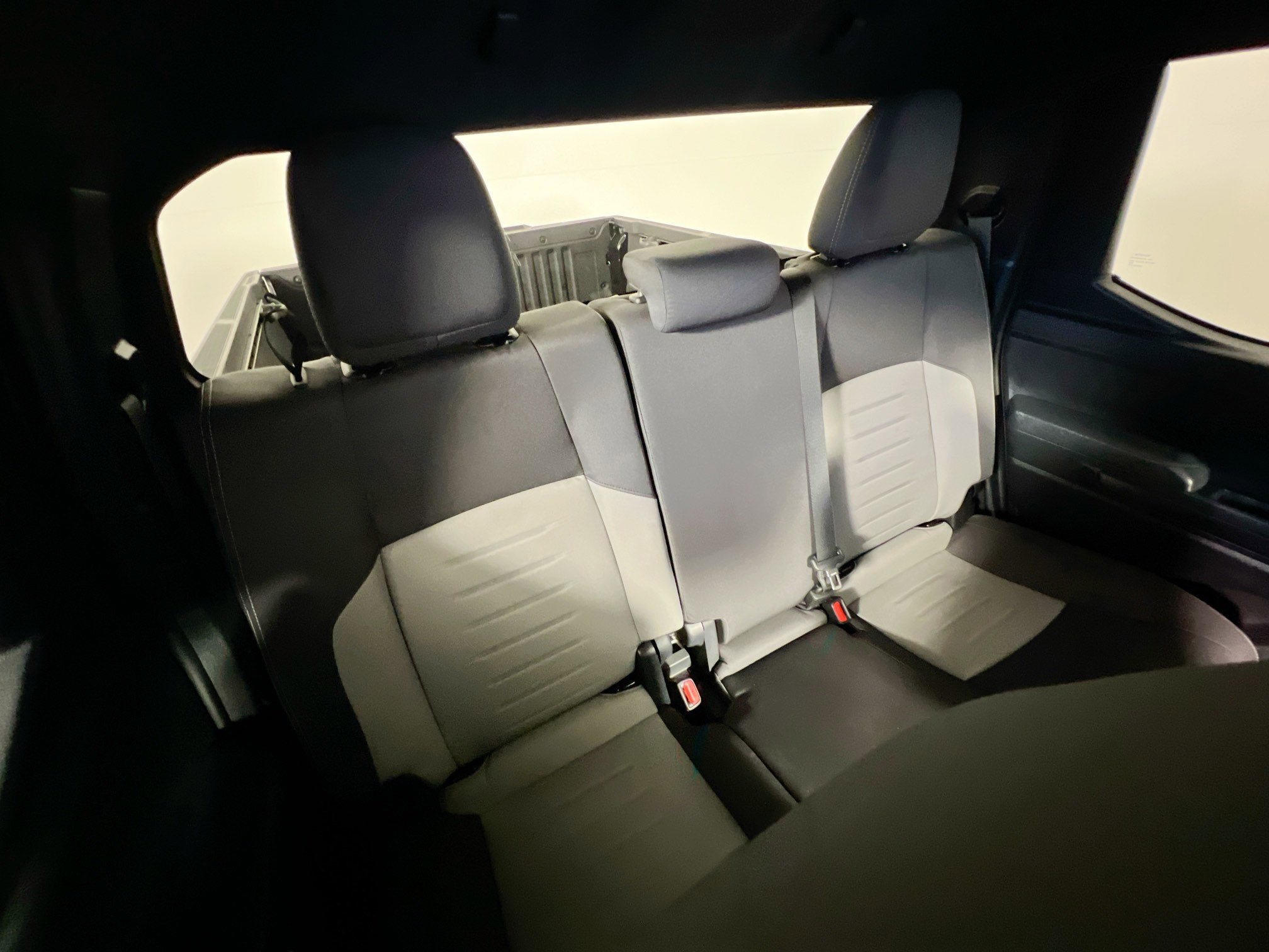 Used 2025 Toyota Tacoma TRD Sport image 33