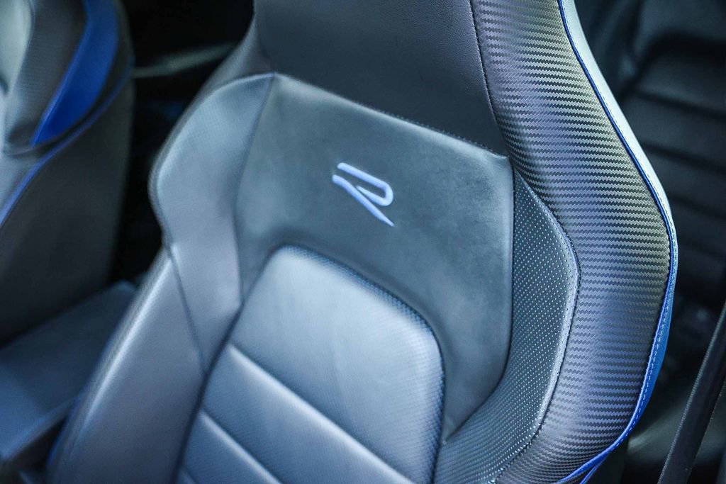 Used 2024 Volkswagen Golf R image 34