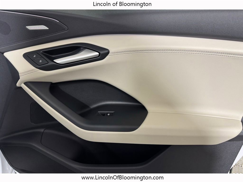 Used 2025 Audi Q6 e-tron Prestige w/ Beige Warm Weather Package image 19