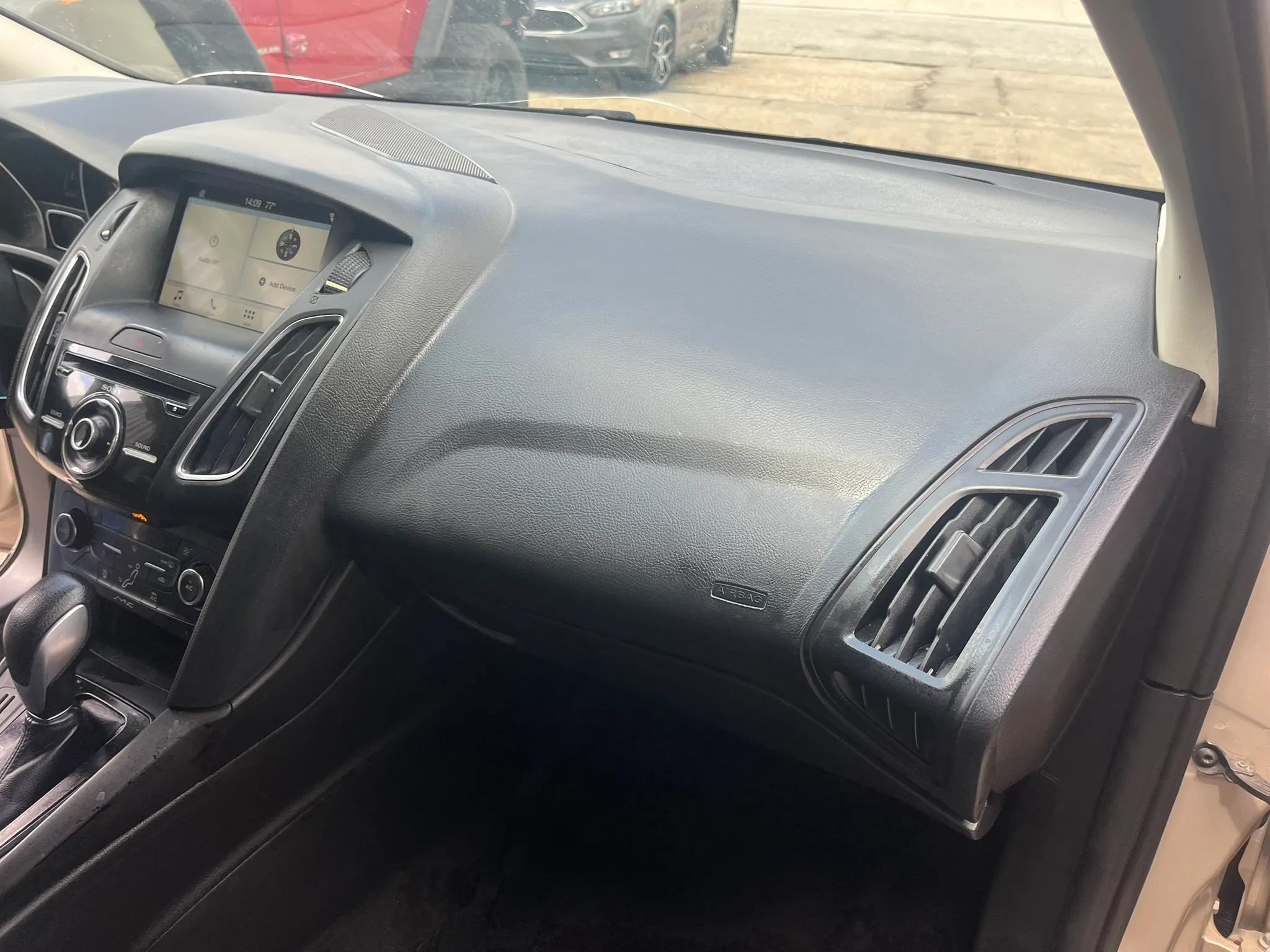 Used 2017 Ford Focus SEL FWD image 17
