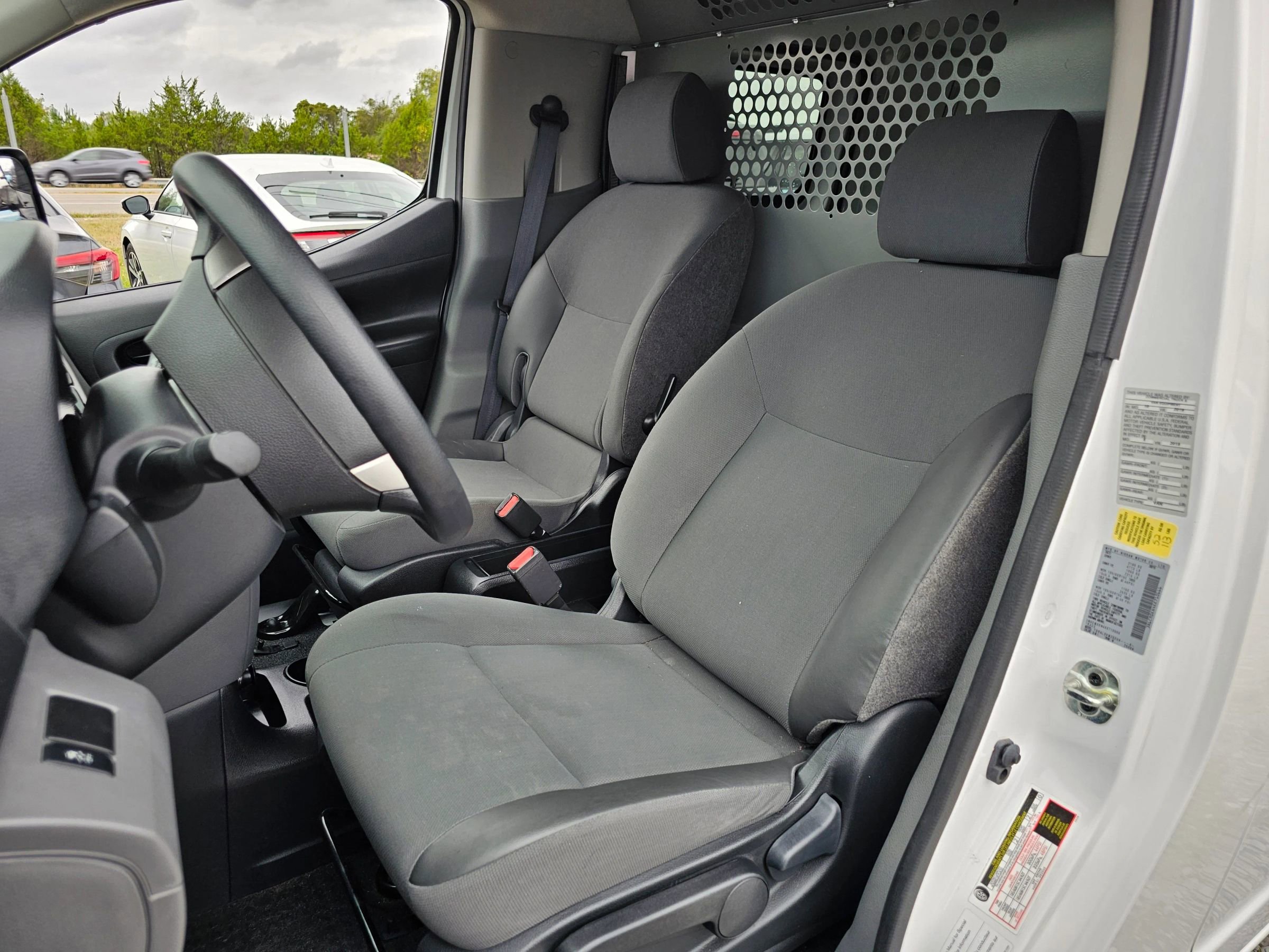 Used 2019 Nissan NV200 S image 4