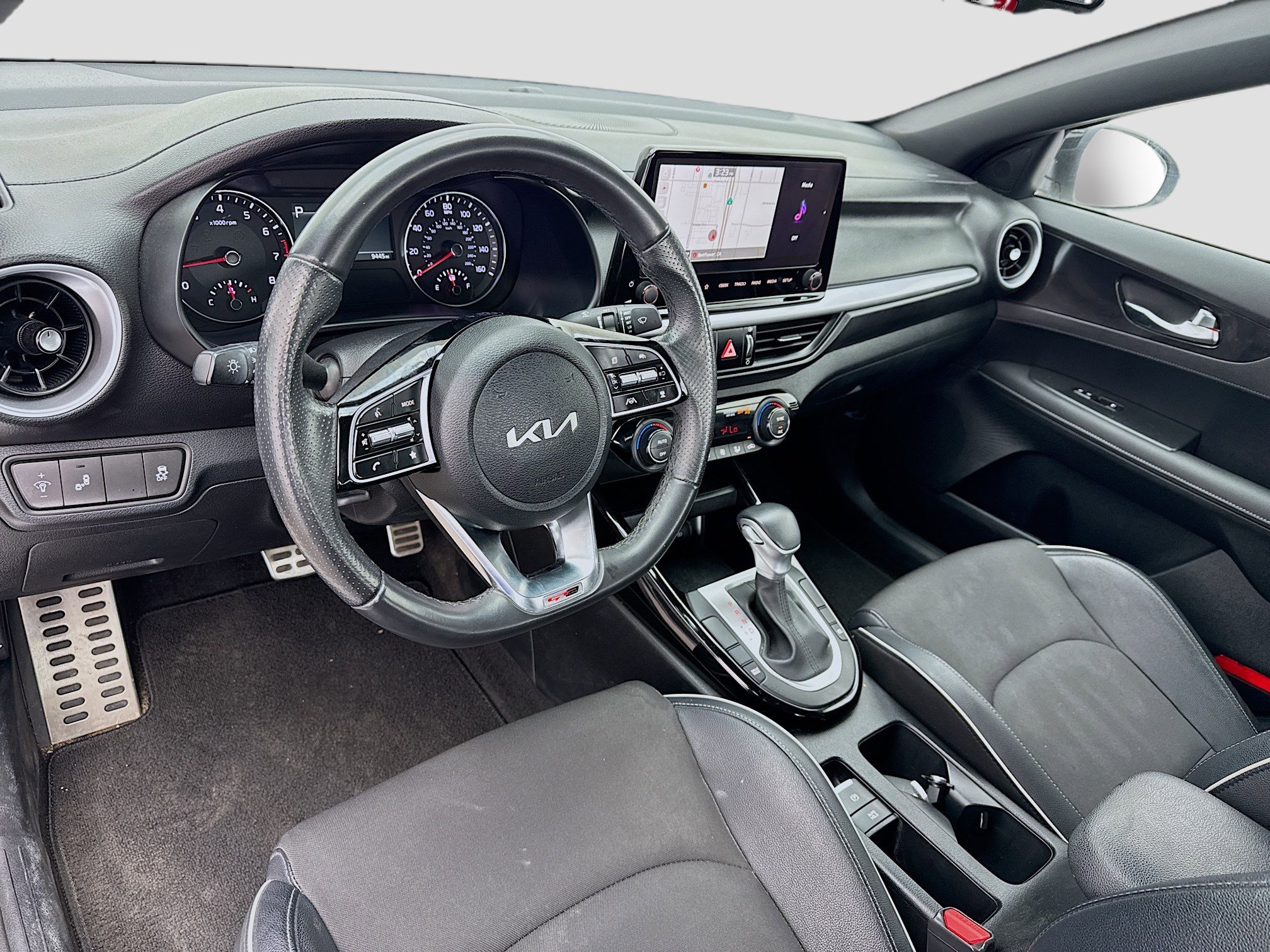 Used 2024 Kia Forte GT-Line FWD image 7