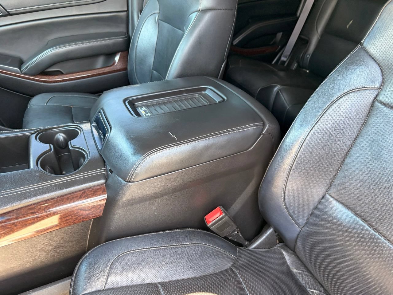 Used 2016 GMC Yukon SLT w/ Open Road Package AWD/4WD image 19