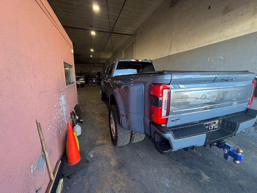 Used 2023 Ford F450 Limited w/ FX4 Off-Road Package image 5