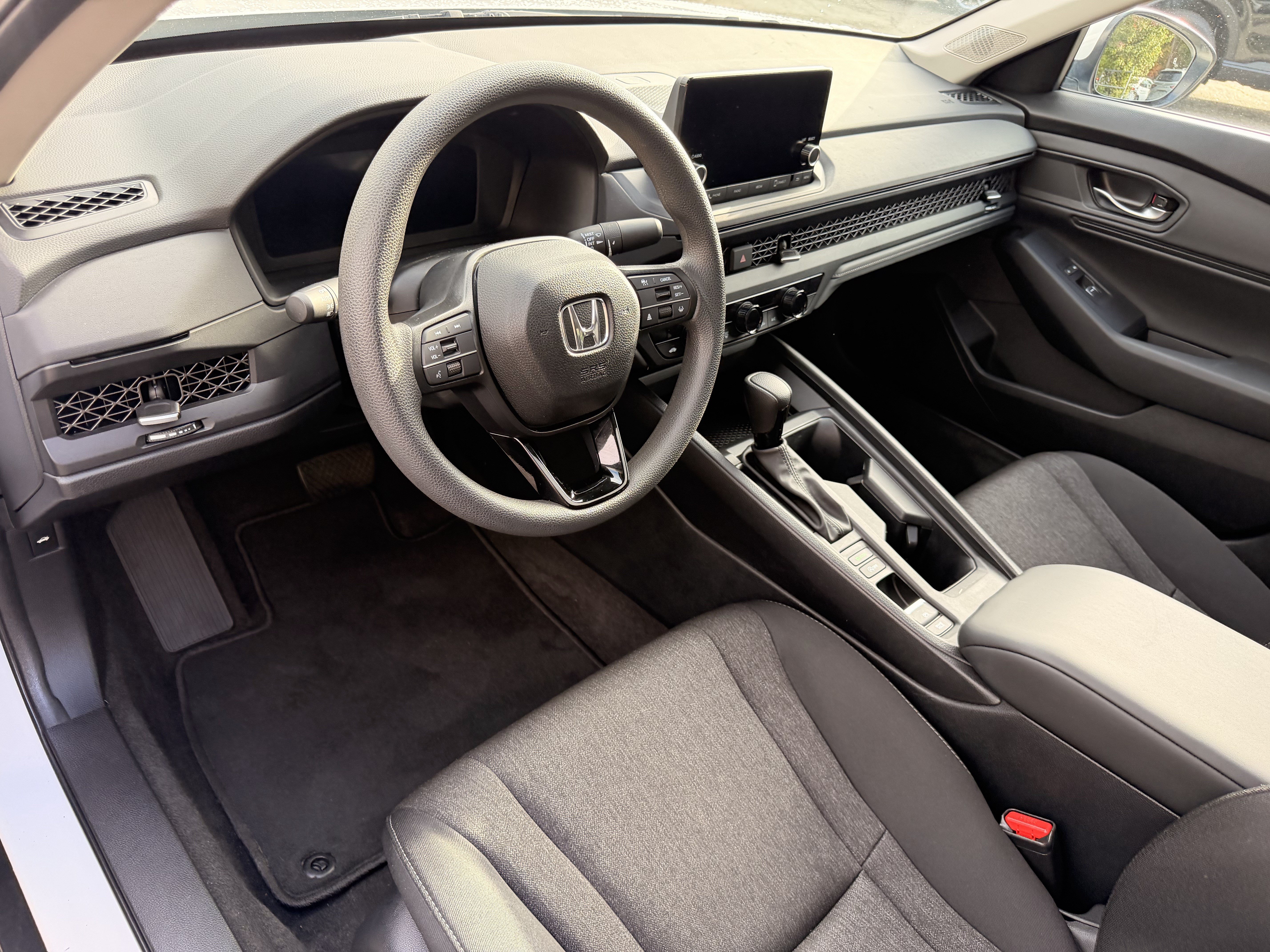 Used 2024 Honda Accord EX image 12